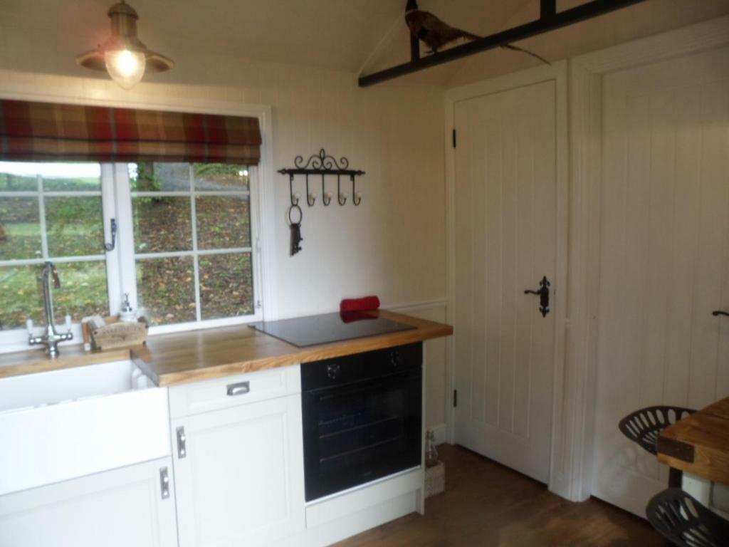 Borthwickbrae Shepherd'S Hut Hawick Esterno foto